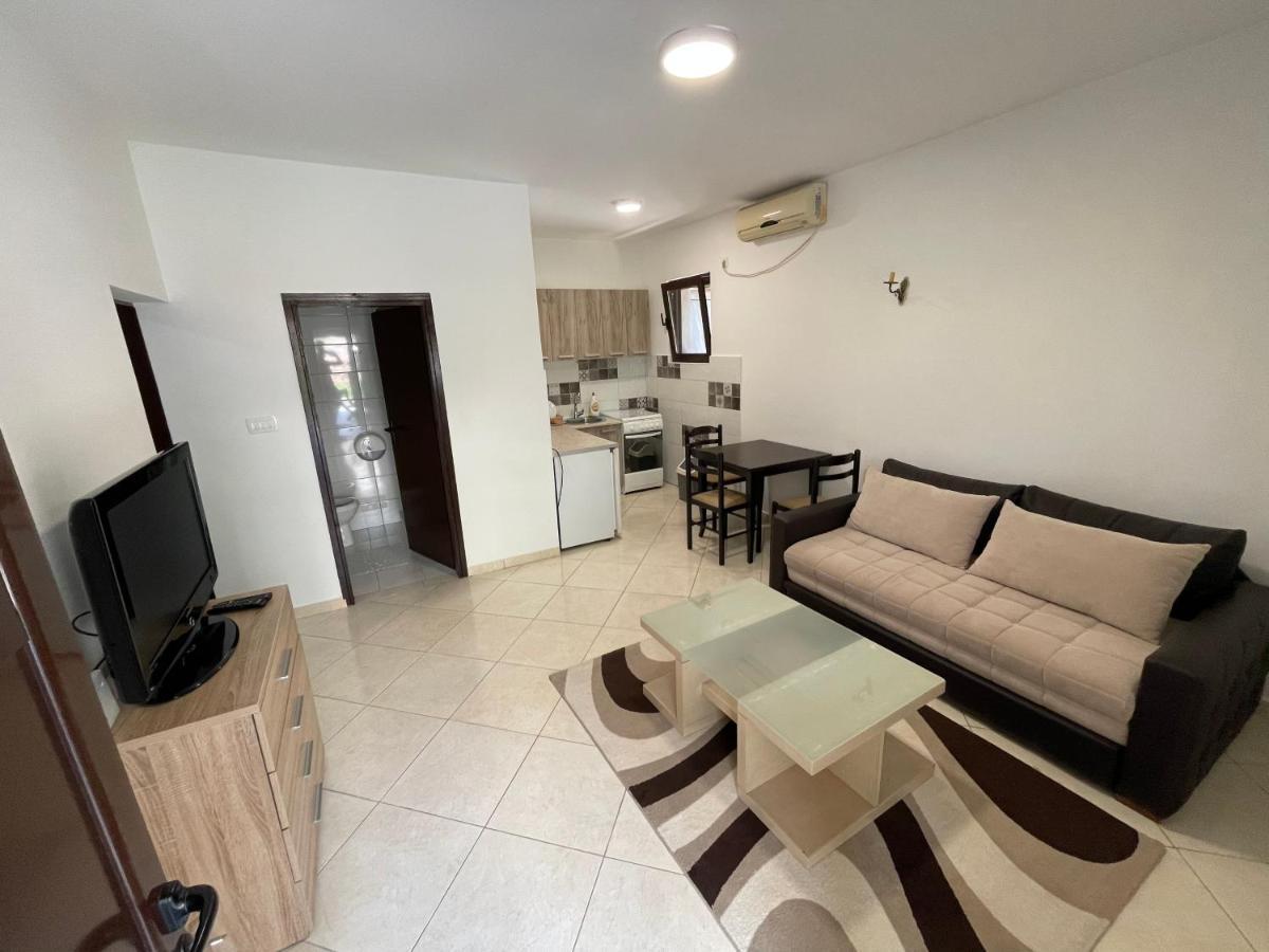 Apartments Dionis Kotor Exterior foto
