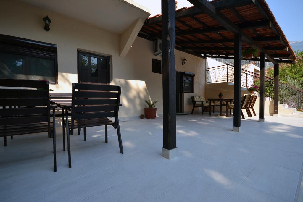 Apartments Dionis Kotor Exterior foto