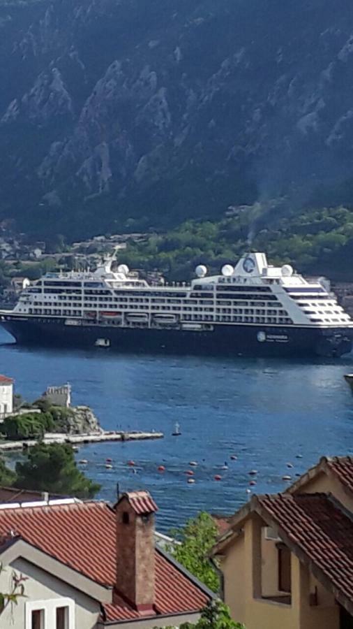 Apartments Dionis Kotor Exterior foto